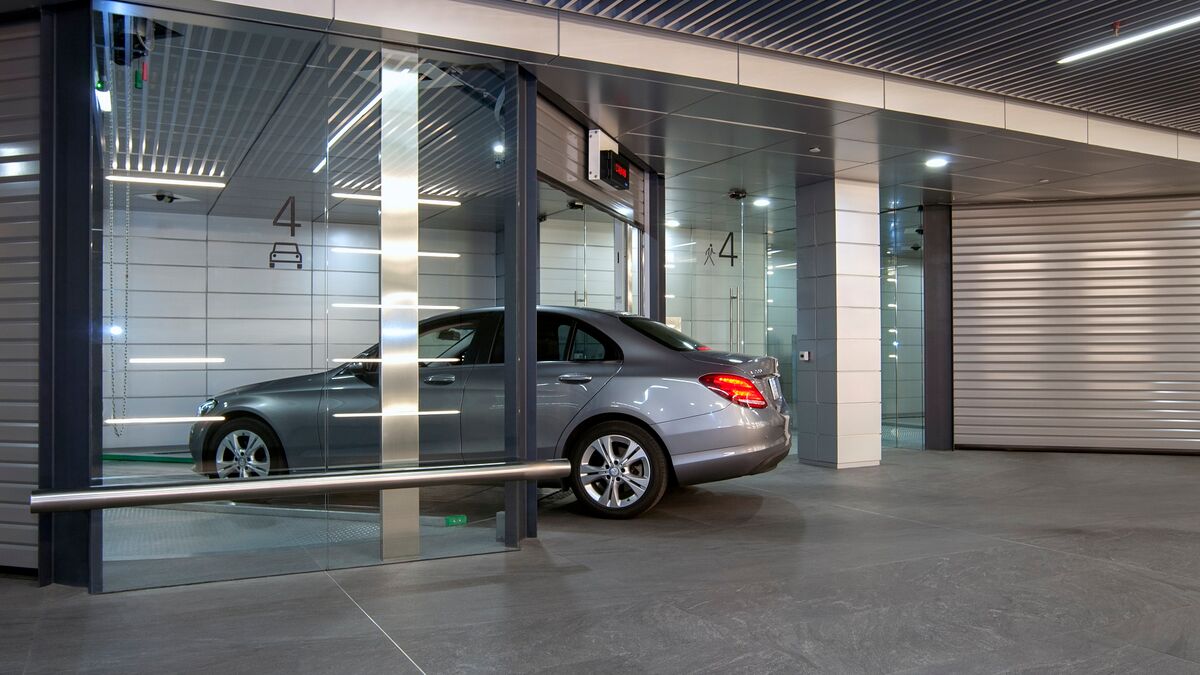 Sistem de parcare din interior
