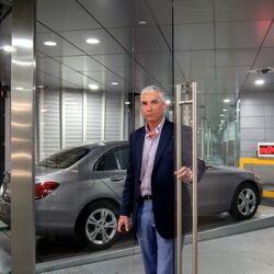 Sistem de parcare din interior