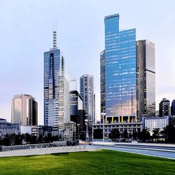 v11010-82-flinders-street-pano-b.jpg