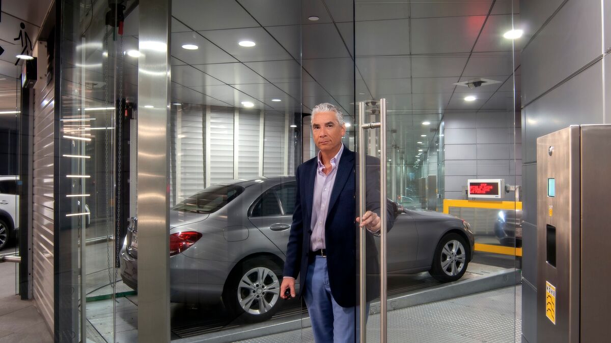 Sistem de parcare din interior